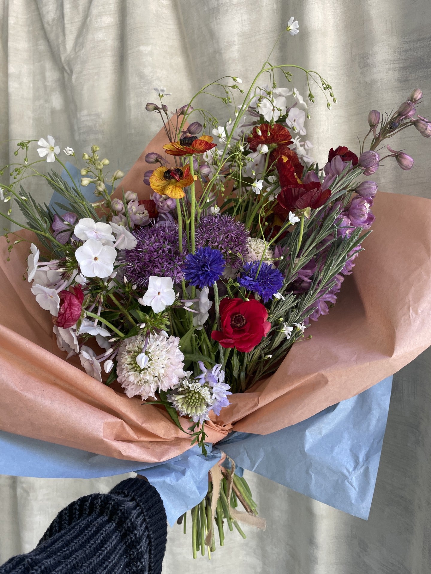 Deluxe Seasonal Wrapped Bouquet
